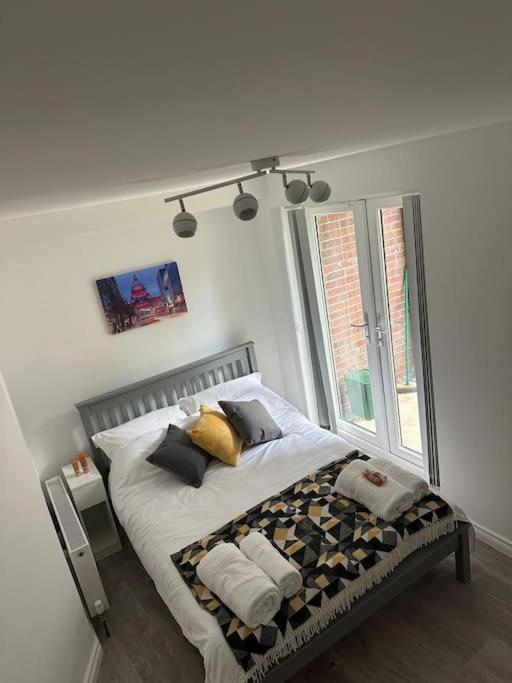 Modern 1-Bed Apartment بلفاست المظهر الخارجي الصورة